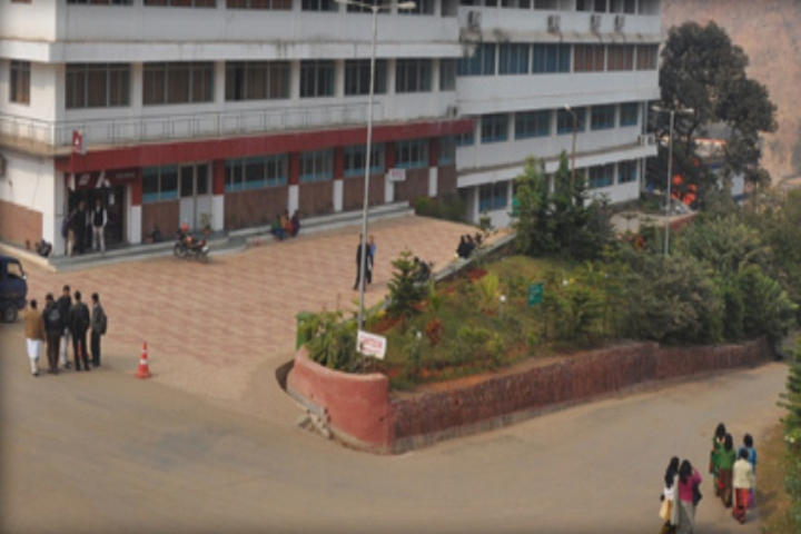 https://cache.careers360.mobi/media/colleges/social-media/media-gallery/3377/2019/4/1/Campus view of Regional Institute of Science and Technology Meghalaya_Campus-View.png